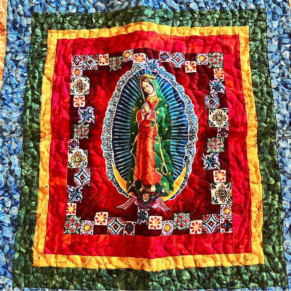 Our Lady of Guadalupe Wall Hanging , Virgen de Guadalupe, Our Lady Quilt - Picture 3 of 7